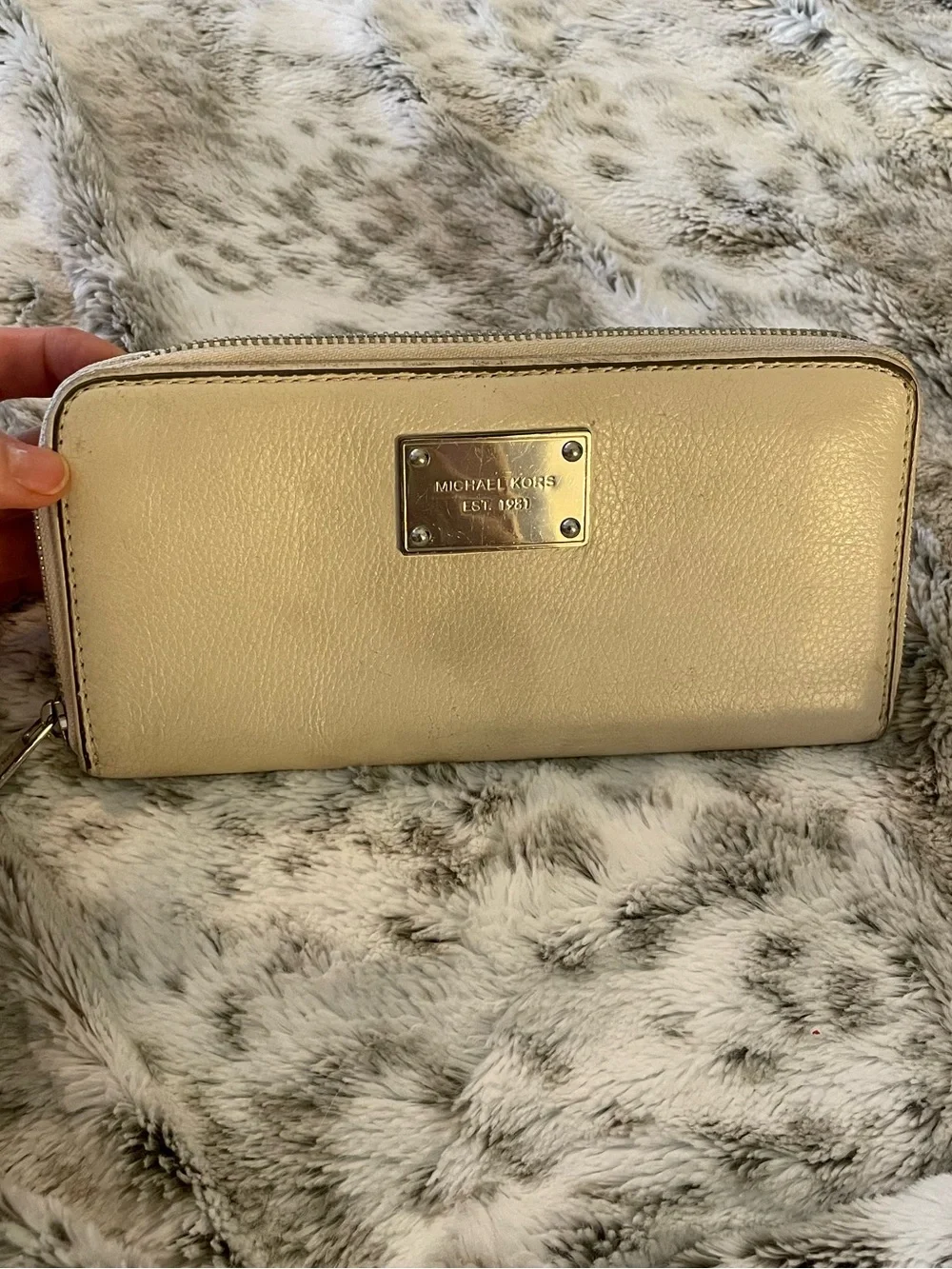 Michael Kors Light Cream Leather Zip Wallet with Metal Logo Plate